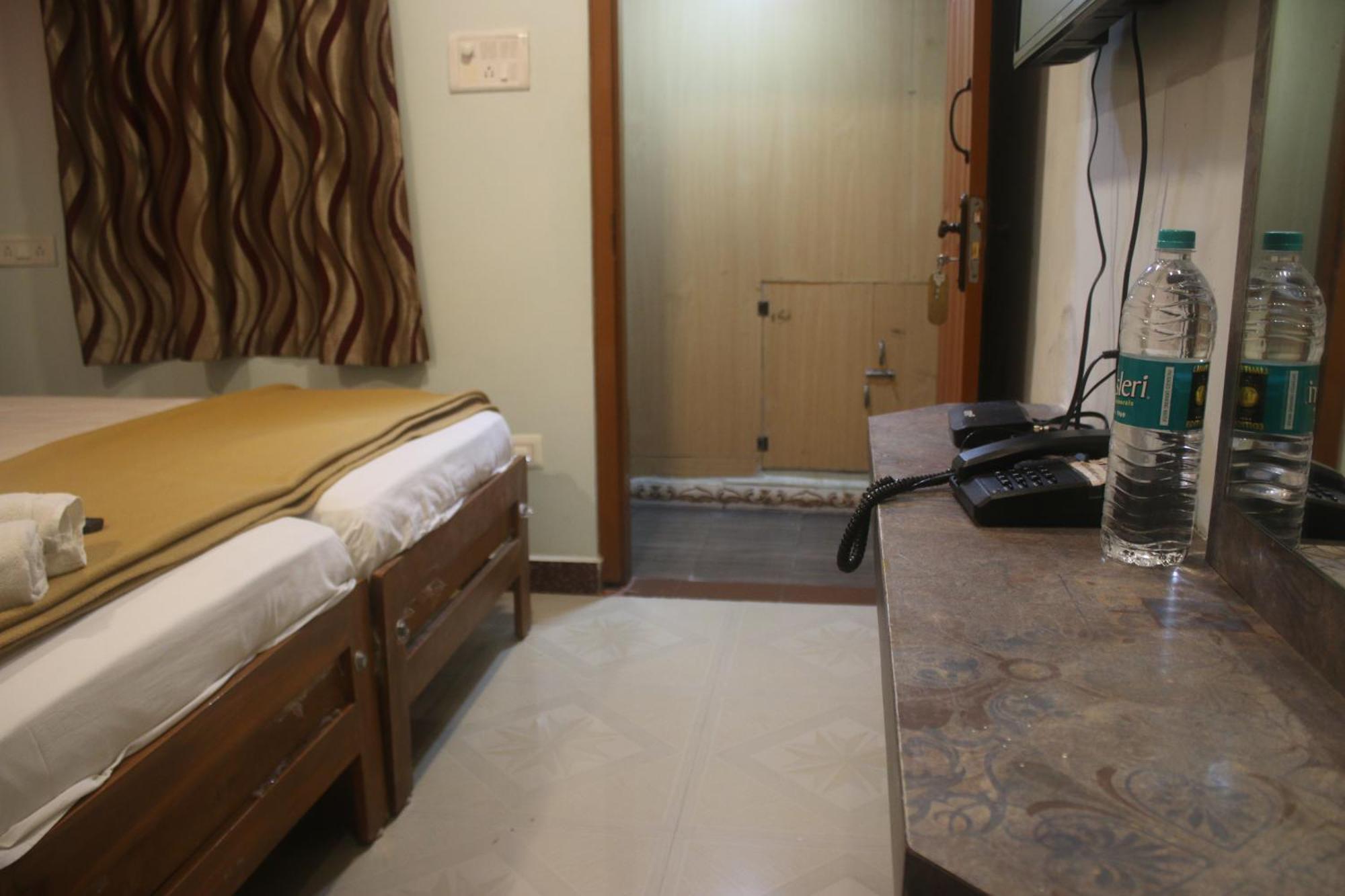 Hotel Sikara, Kumbakonam Exterior foto